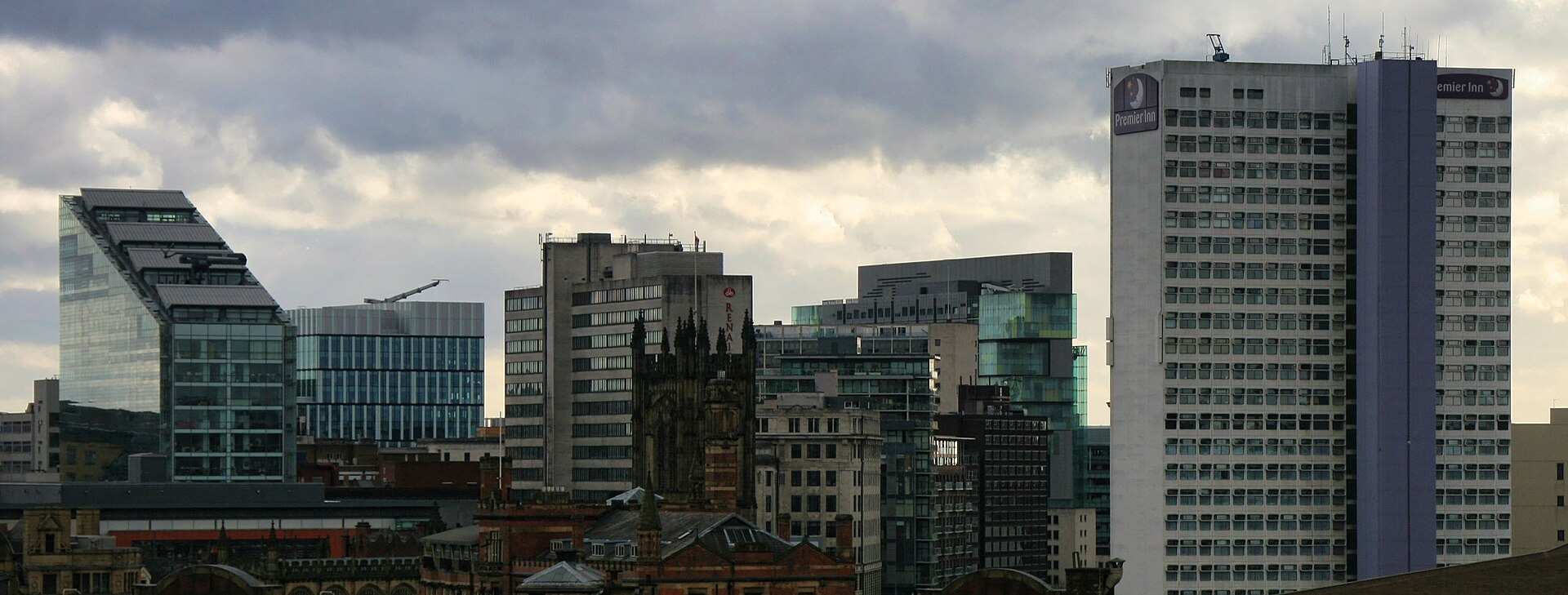 Manchester Skyline - geograph.org.uk - 3411450
